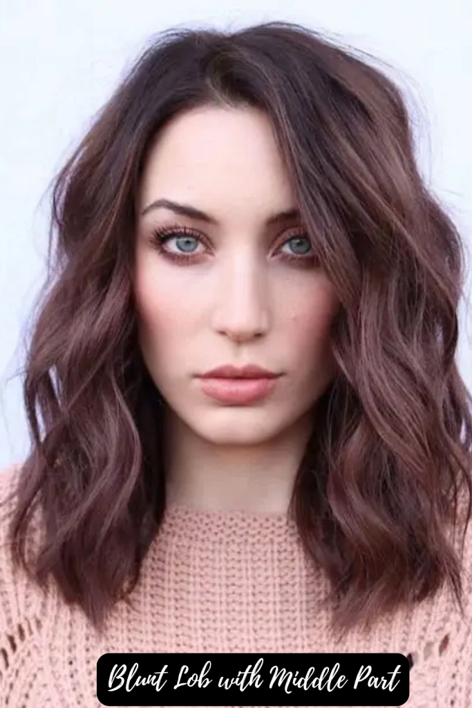 Blunt Lob with Middle Part